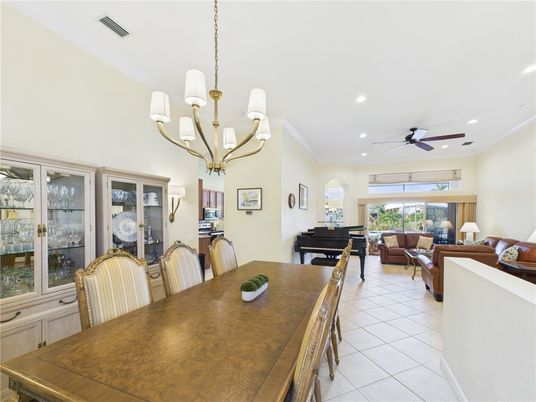 Chandelier, Dining room, Interior, Living room, Piano, Recessed Lighting