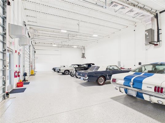 Garage, Interior