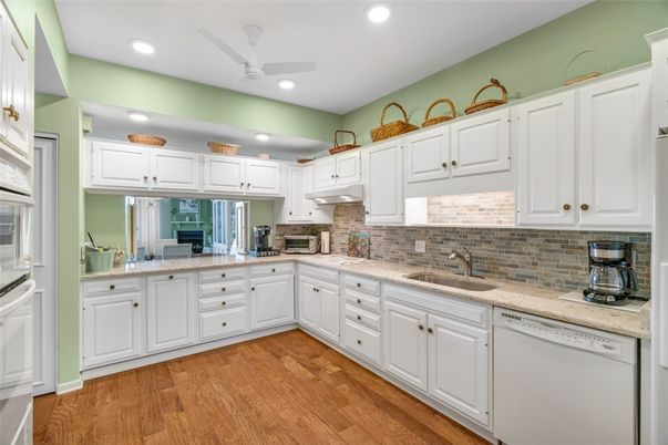 Interior, Kitchen, Recessed Lighting, Wood Texture Flooring