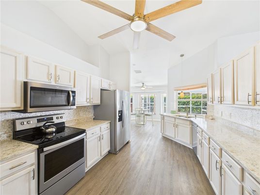 Interior, Kitchen, Pendant Lights, Wood Texture Flooring