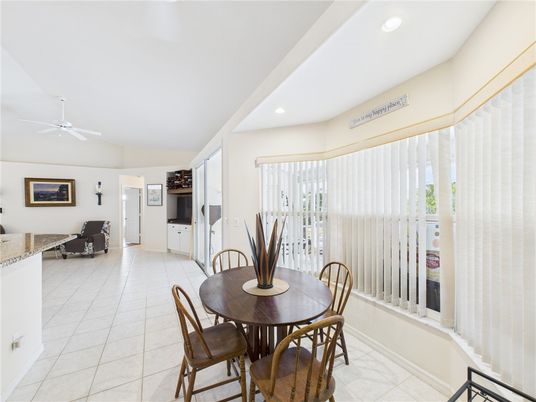 Dining room, Interior, Recessed Lighting