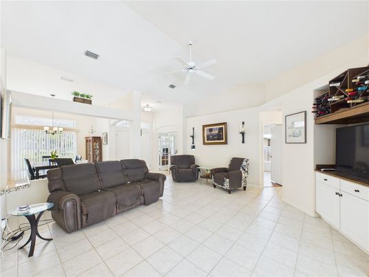 Chandelier, Dining room, Interior, Living room
