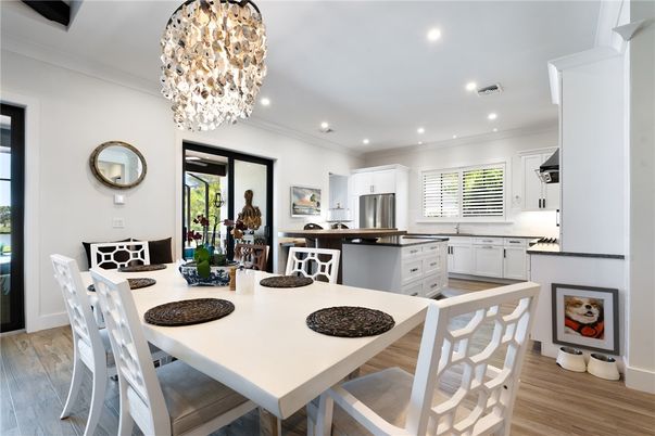 Chandelier, Dining room, Interior, Kitchen, Pendant Lights, Recessed Lighting, Wood Texture Flooring