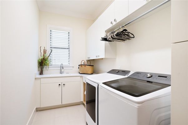 Interior, Washer