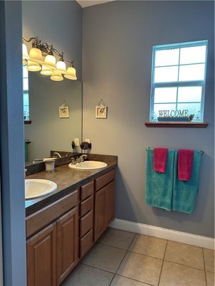 Bathroom, Dual Sink Vanities, Interior