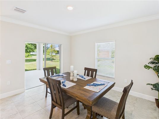 Dining room, Interior, Recessed Lighting