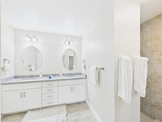 Bathroom, Dual Sink Vanities, Interior