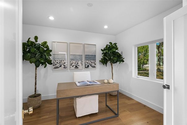 Home Office, Interior, Recessed Lighting, Wood Texture Flooring