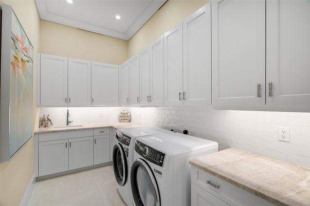 Interior, Recessed Lighting, Washer