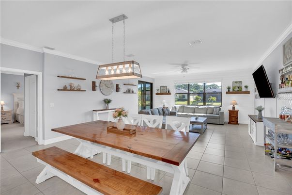 Dining room, Interior, Living room, Pendant Lights