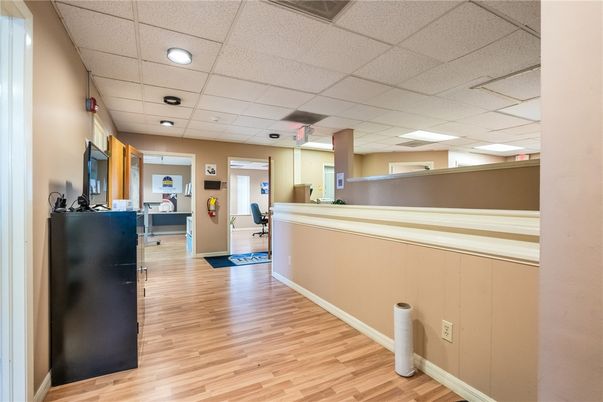 Elevator, Interior, Recessed Lighting, Wood Texture Flooring
