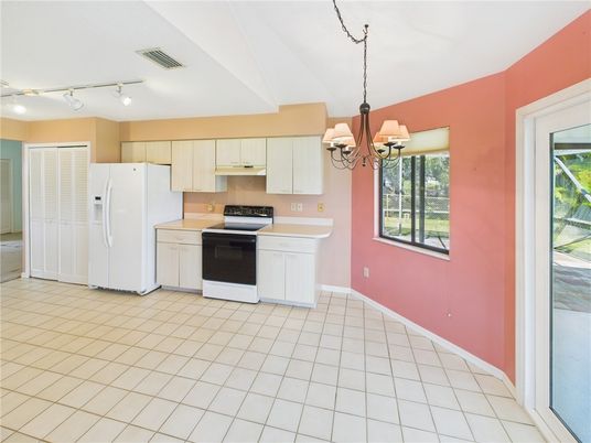 Chandelier, Interior, Kitchen