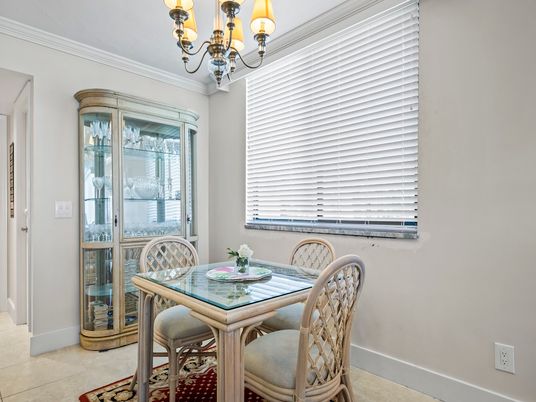 Chandelier, Dining room, Interior