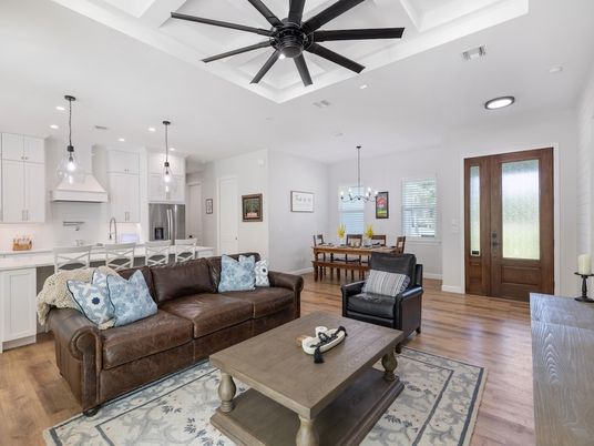 Dining room, Interior, Kitchen, Living room, Pendant Lights, Recessed Lighting, Stainless Steel Appliances, Wood Texture Flooring