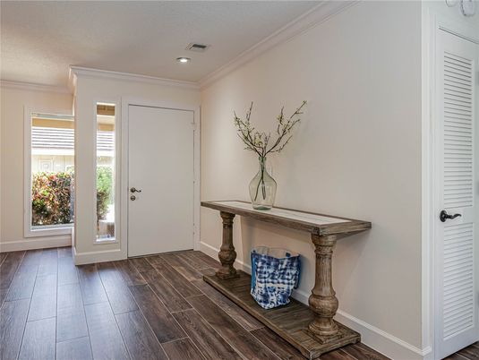 Interior, Recessed Lighting, Wood Texture Flooring