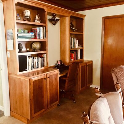 Home Office, Interior