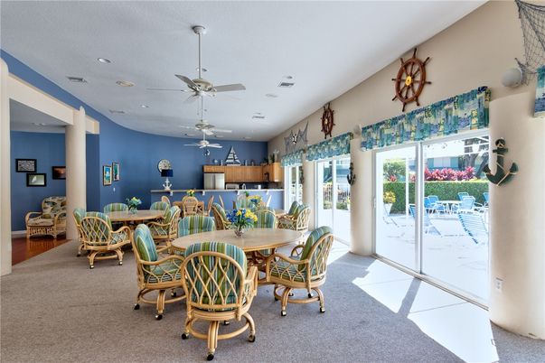 Dining room, Interior, Recessed Lighting