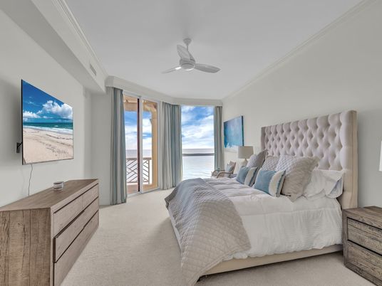 Bedroom, Interior, Water