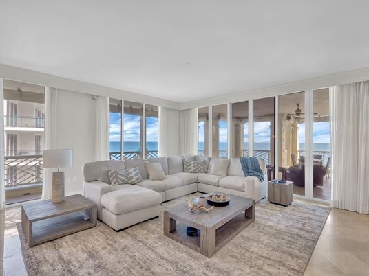 Interior, Living room, Water