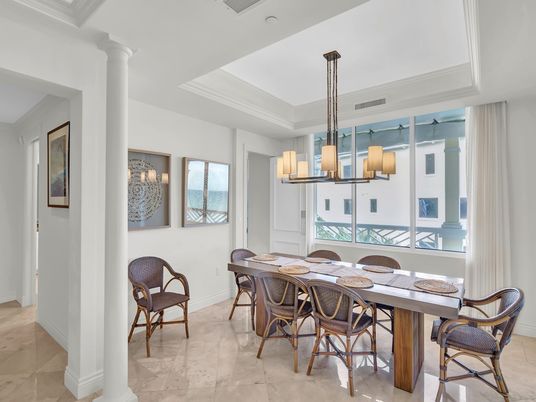 Chandelier, Dining room, Interior, Pendant Lights