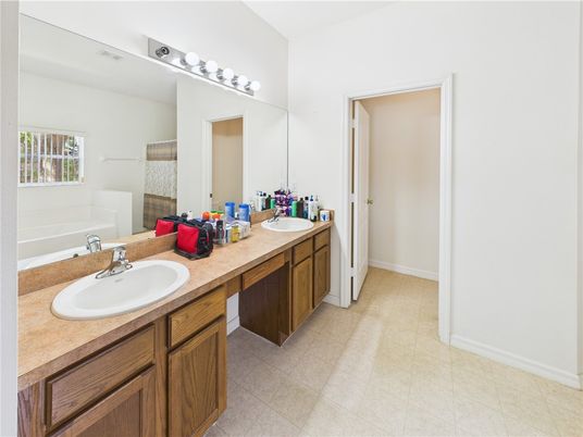 Bathroom, Dual Sink Vanities, Interior