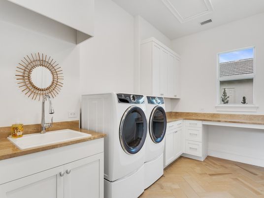 Interior, Washer, Wood Texture Flooring