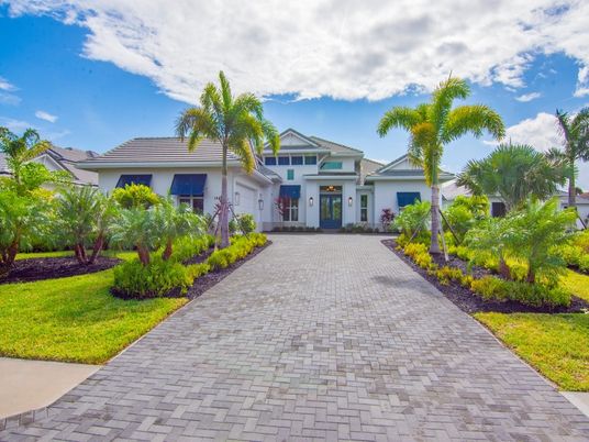 Backyard, Exterior, Facade, Mediterranean