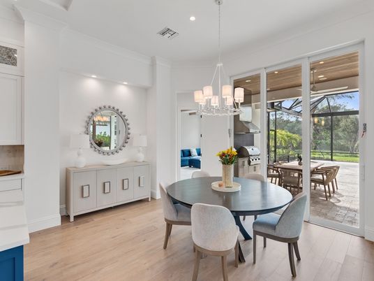 Chandelier, Dining room, Interior, Recessed Lighting, Wood Texture Flooring