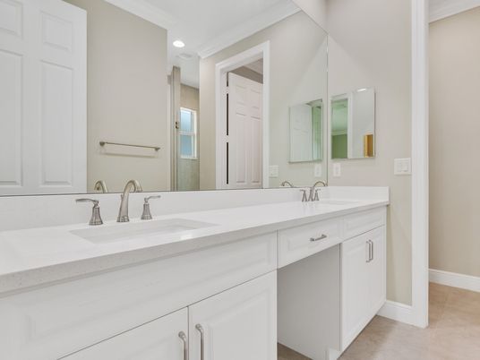 Bathroom, Dual Sink Vanities, Interior, Recessed Lighting