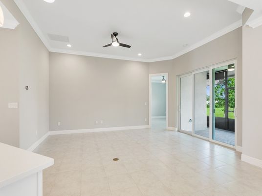 Empty room, Interior, Recessed Lighting