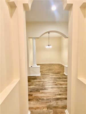 Interior, Pendant Lights, Recessed Lighting, Wood Texture Flooring