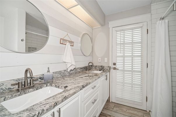 Bathroom, Dual Sink Vanities, Interior, Wood Texture Flooring