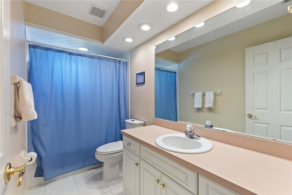 Bathroom, Interior, Recessed Lighting