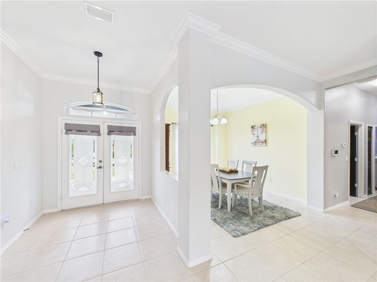 Dining room, Interior, Pendant Lights