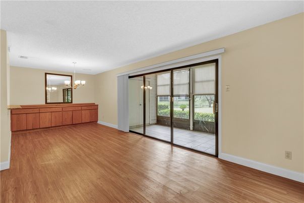 Chandelier, Empty room, Interior, Wood Texture Flooring