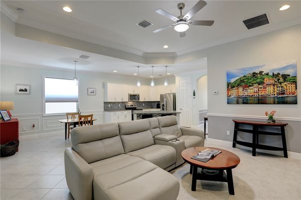 Dining room, Interior, Kitchen, Living room, Pendant Lights, Recessed Lighting, Stainless Steel Appliances