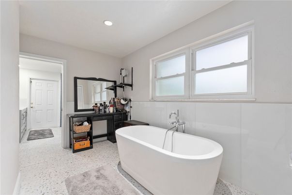 Bathroom, Free Standing Baths, Interior, Recessed Lighting