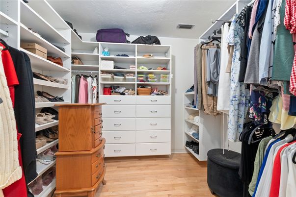 Interior, Walk-in Closets, Wood Texture Flooring