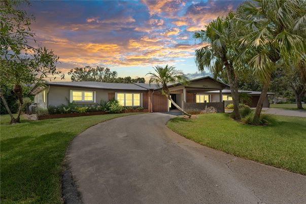 Backyard, Exterior, Facade, Ranch