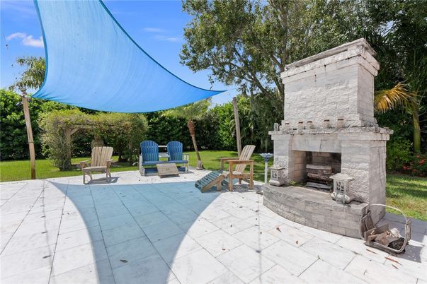 Exterior, Fireplace
