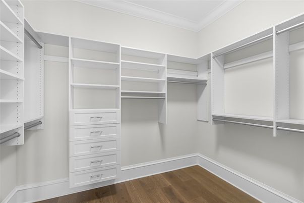 Interior, Walk-in Closets, Wood Texture Flooring