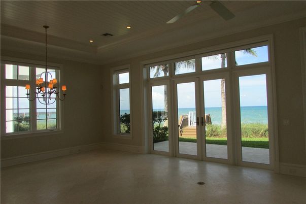 Chandelier, Empty room, Interior, Recessed Lighting, Water
