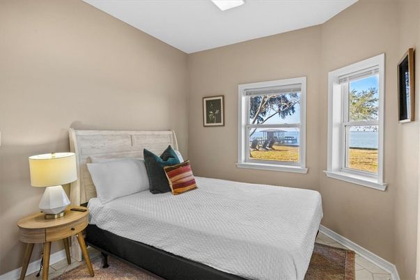 Bedroom, Interior, Water