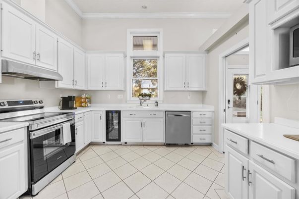 Interior, Kitchen, Stainless Steel Appliances