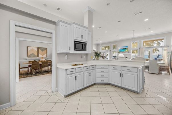 Dining room, Interior, Kitchen, Recessed Lighting