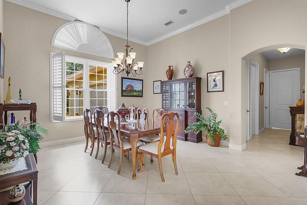 Chandelier, Dining room, Interior
