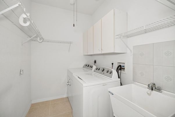Interior, Washer