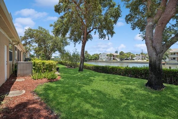 Backyard, Exterior, Water