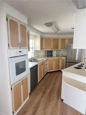 Interior, Kitchen, Wood Texture Flooring
