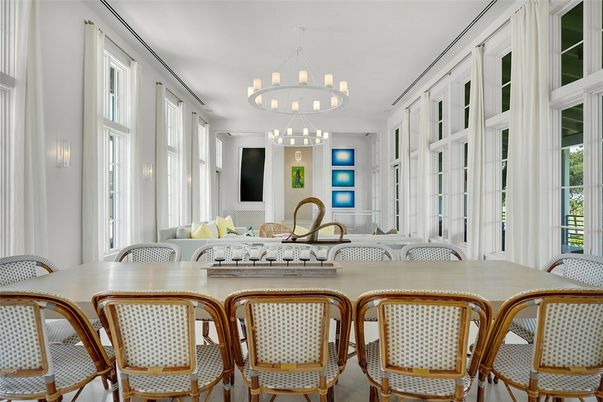 Chandelier, Dining room, Interior, Pendant Lights
